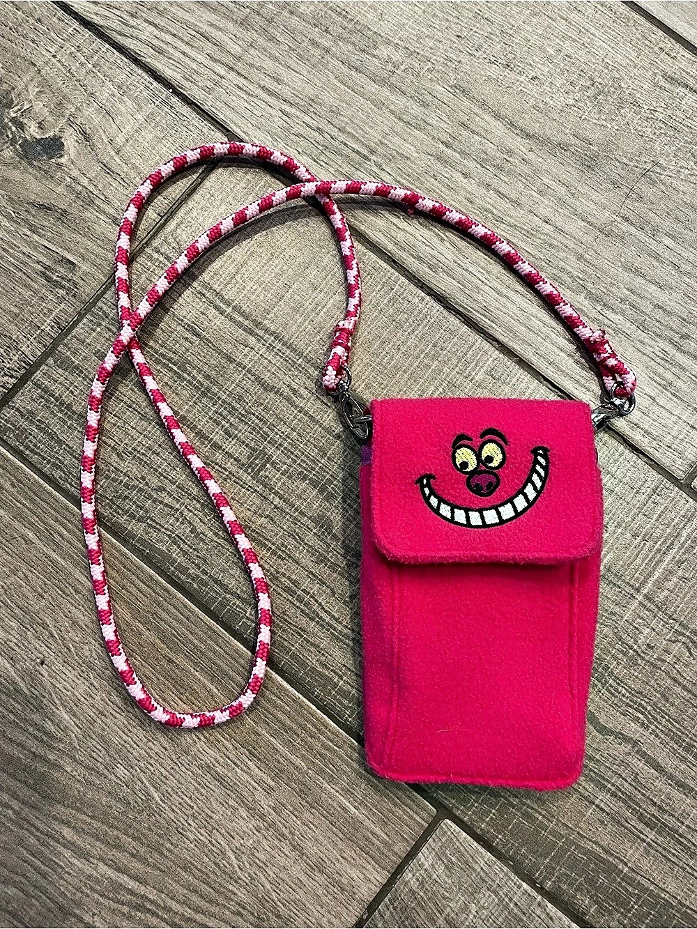 Disney Cheshire Cat Crossbody Phone Bag in Pink